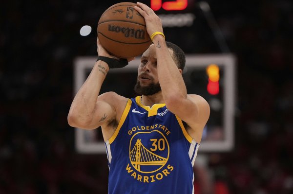 Curry nói về ba điểm: Bây giờ là kỷ nguyên toàn diện nhất trong lịch sử bóng rổ