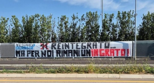 Một khi thiếu đào tạo để tham gia Inter Milan! Người hâm mộ Atlanta treo biểu ngữ để mắng Lukeman, nói rằng anh ấy là vô ơn