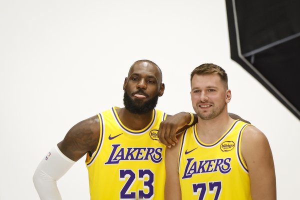 Một số vấn đề lớn đang đối mặt với Lakers trong mùa giải mới: Làm thế nào để phù hợp với đội hình xuất phát? Ayton có thể thực hiện ở cấp độ của mình không?
