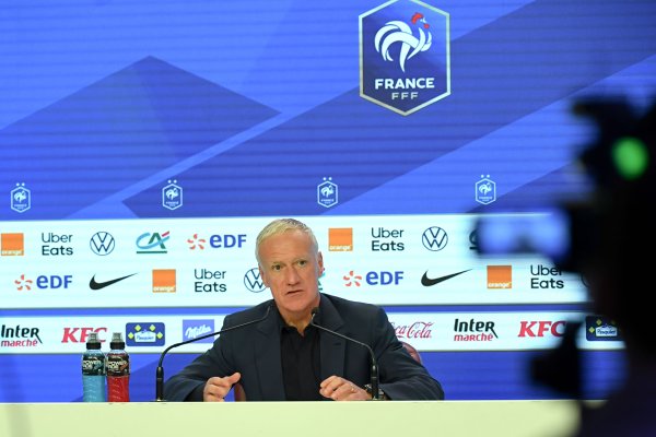 Trả lời Deschamps! HLV Iceland: Phạm lỗi bàn thua đầu tiên? 