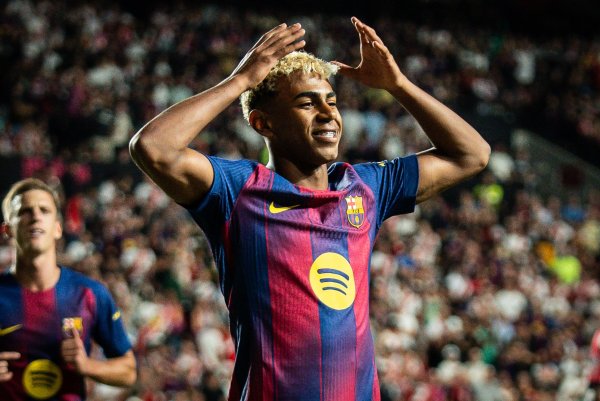 Ở 5 giải đấu lớn của thế kỷ 21, anh đã ghi 17 bàn thắng ở giải VĐQG trước tuổi 19. Yamal chỉ đứng sau MB về dữ liệu này