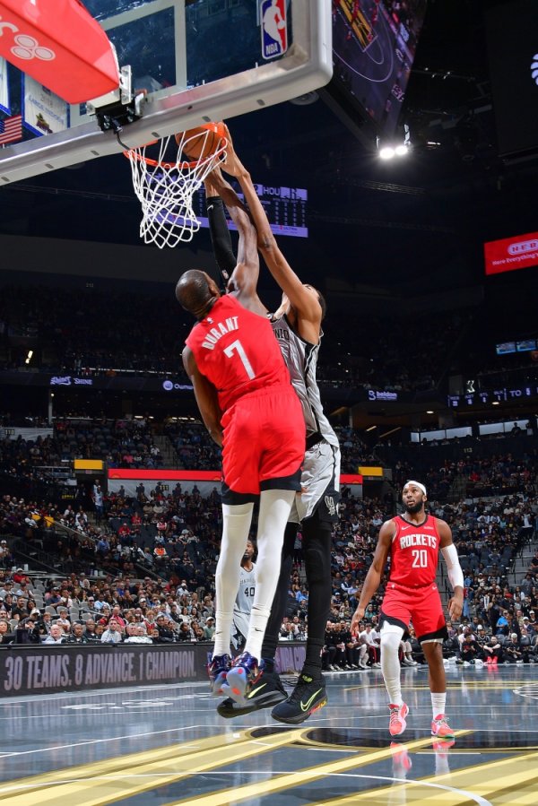 Người truyền thông: Cầu thủ tạo nên kỷ nguyên một thời KD không giống mình, đẳng cấp cầu thủ tạo nên kỷ nguyên mới có tiếng nói cuối cùng