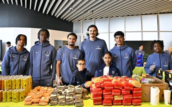 Truyền thông Pháp: Paris tổ chức hoạt động căng tin từ thiện sinh viên, Nasser và Emery tham dự