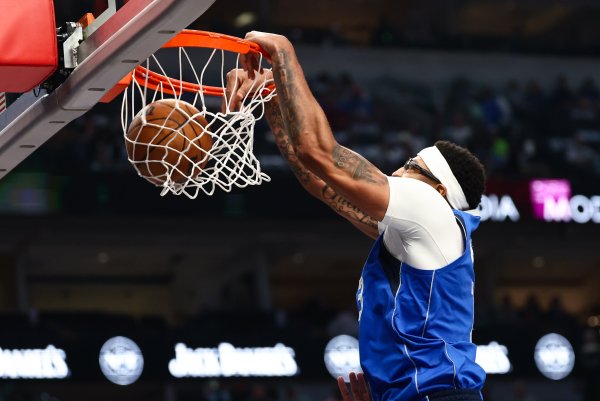 Stein: Lông mày dày cần được giữ ở tình trạng tốt trong vài tuần để tránh bị tổn thương thêm để có được một báo giá có ý nghĩa.