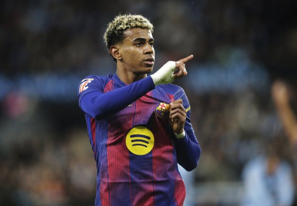 Ban lãnh đạo Barcelona: phấn đấu giành quyền chơi ở vòng bảng Champions League tại Camp Nou. Tranh cãi của Yamal chỉ là xích mích nhỏ thông thường