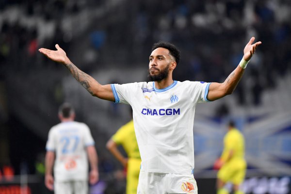 cột mốc quan trọng! Aubameyang 36 tuổi ghi 400 bàn thắng cho câu lạc bộ và đội tuyển quốc gia trong sự nghiệp