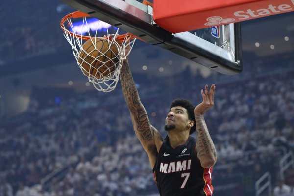 Hiero: Weir biết mình cần phải làm gì và đã làm rất tốt việc kiểm soát các chi tiết.